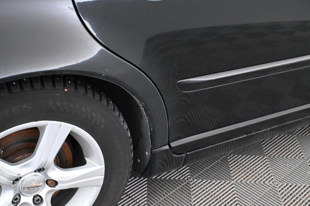 VOLVO V50 2011