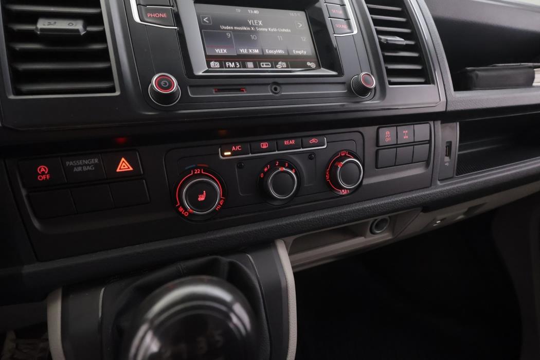 VOLKSWAGEN Caravelle 2016