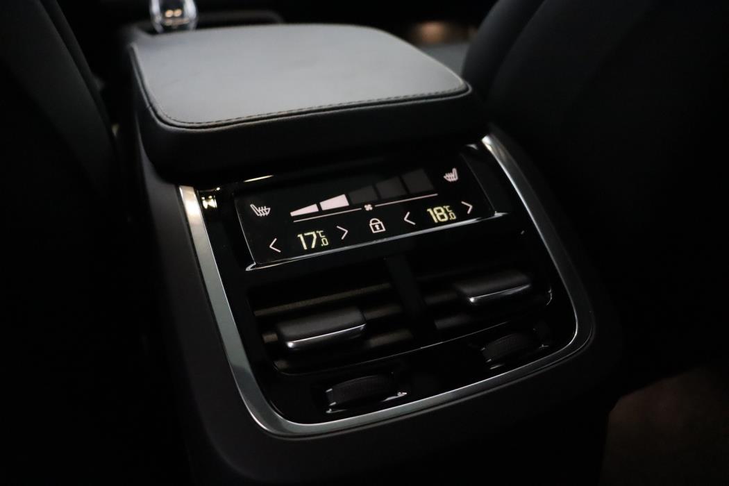 VOLVO XC90 2024