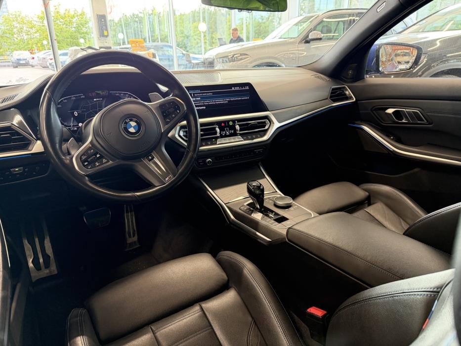 BMW 330 2021