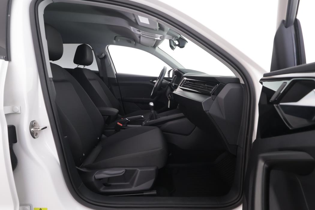 AUDI A1 2023