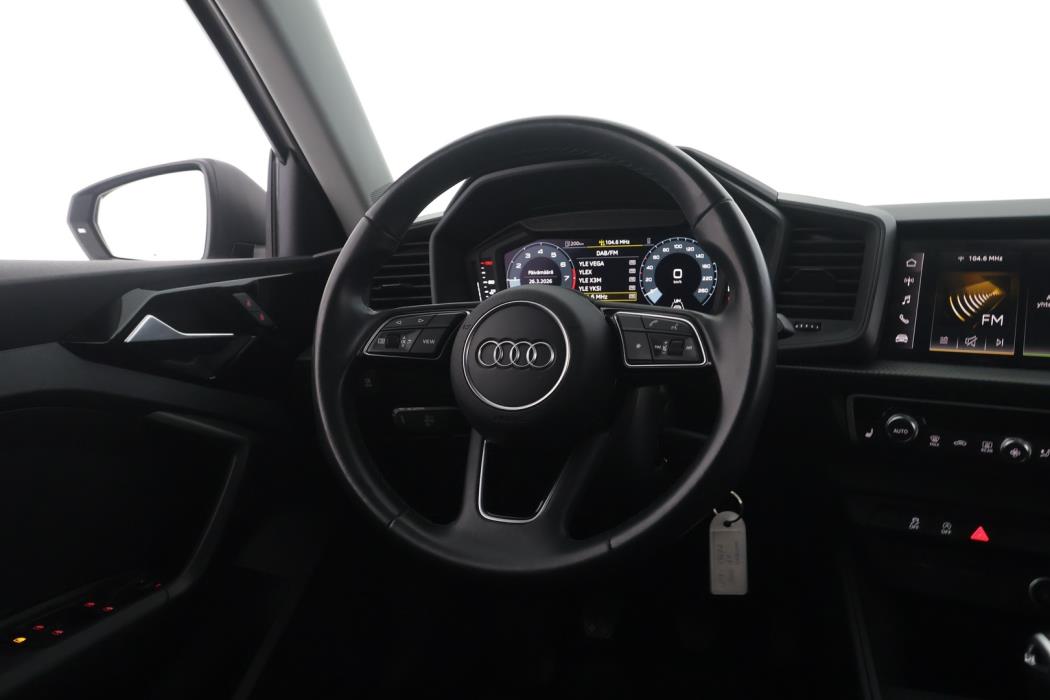 AUDI A1 2023