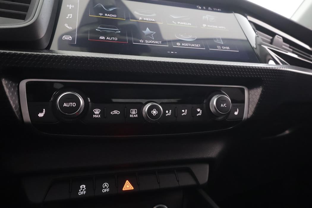 AUDI A1 2023