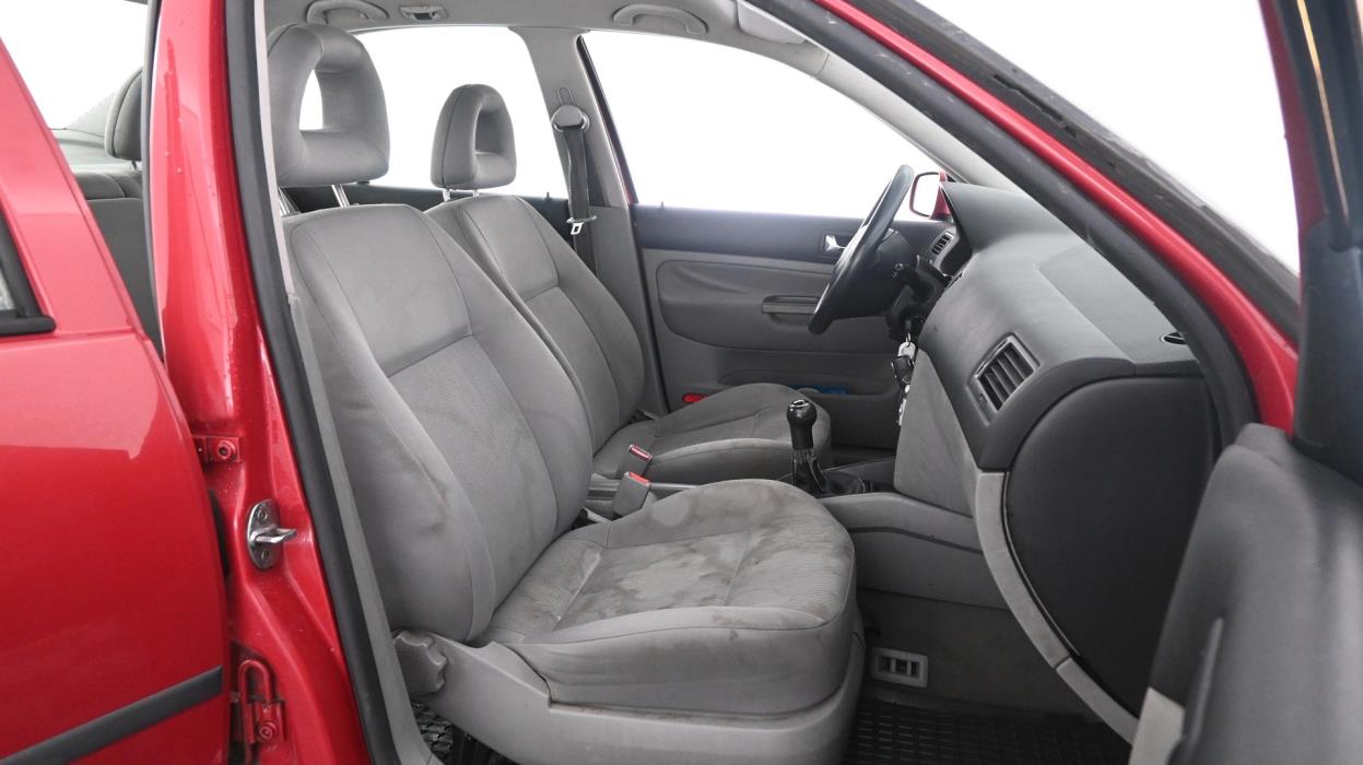 VOLKSWAGEN Bora 2001