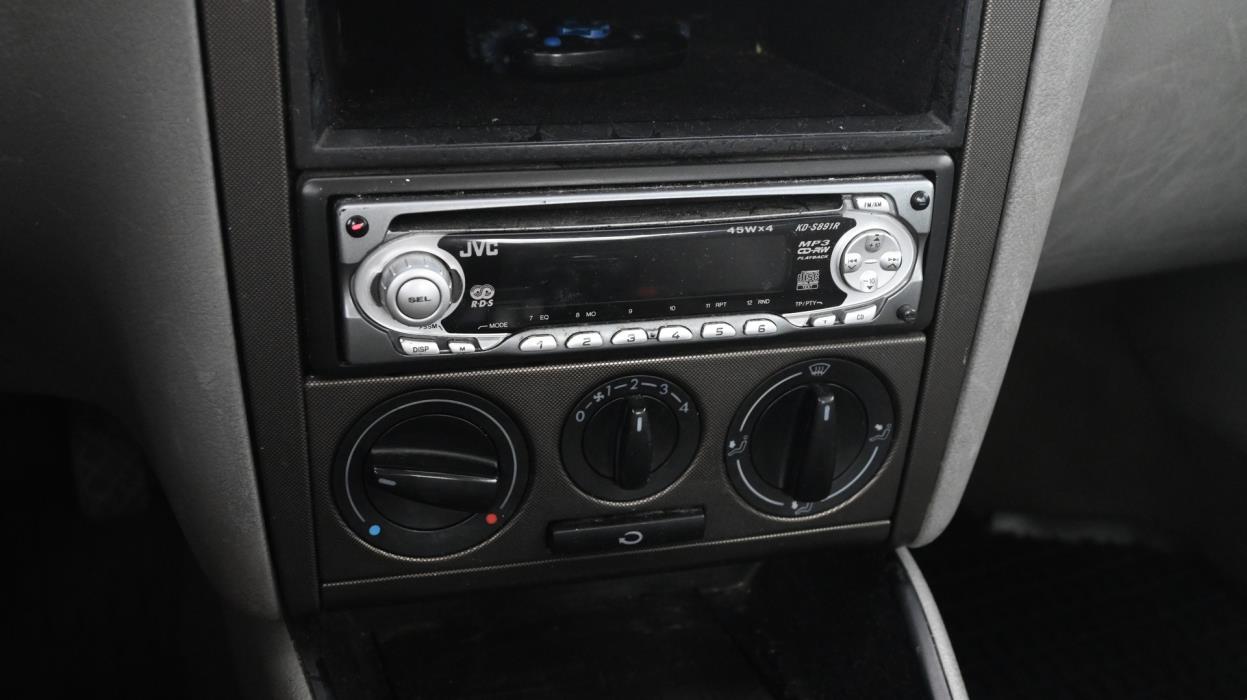 VOLKSWAGEN Bora 2001