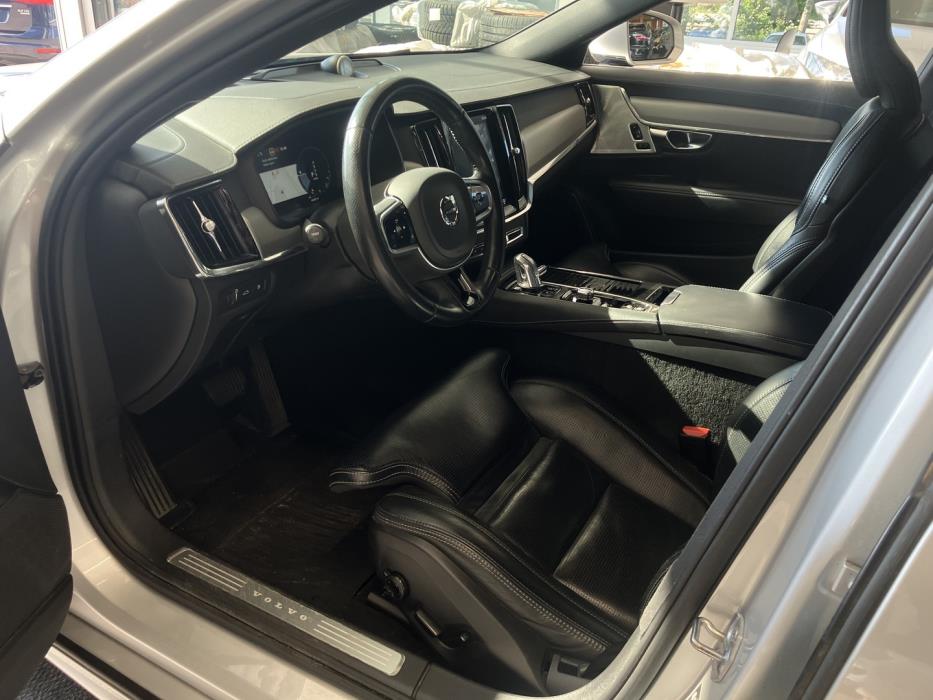 VOLVO V90 2019
