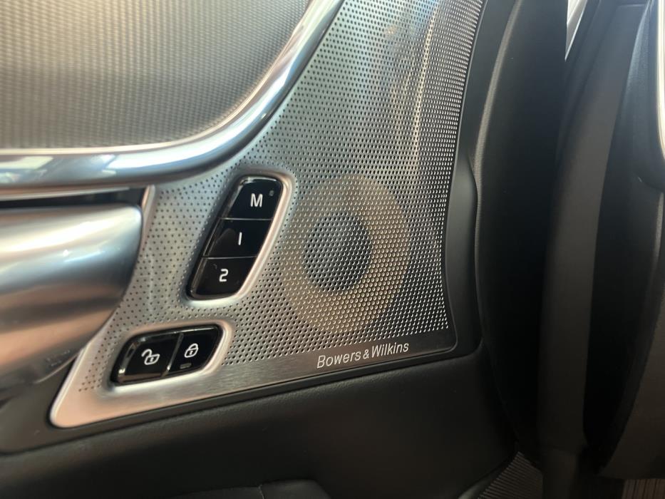 VOLVO V90 2019