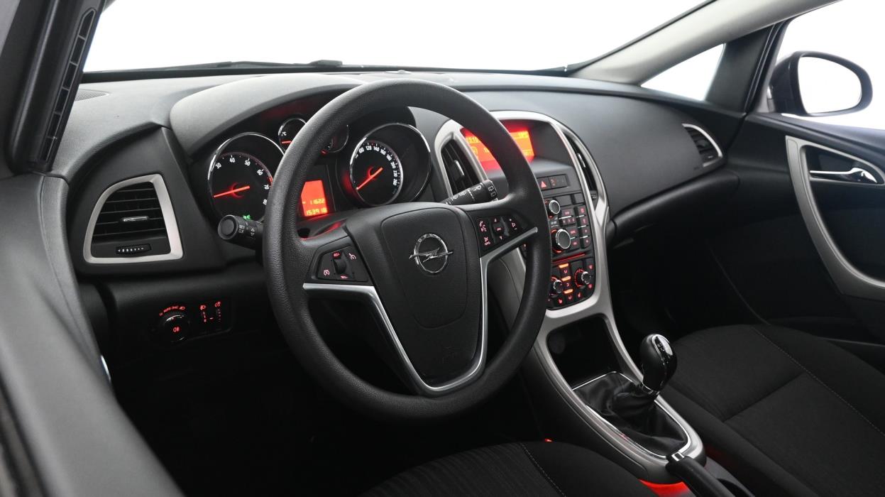 OPEL Astra 2010