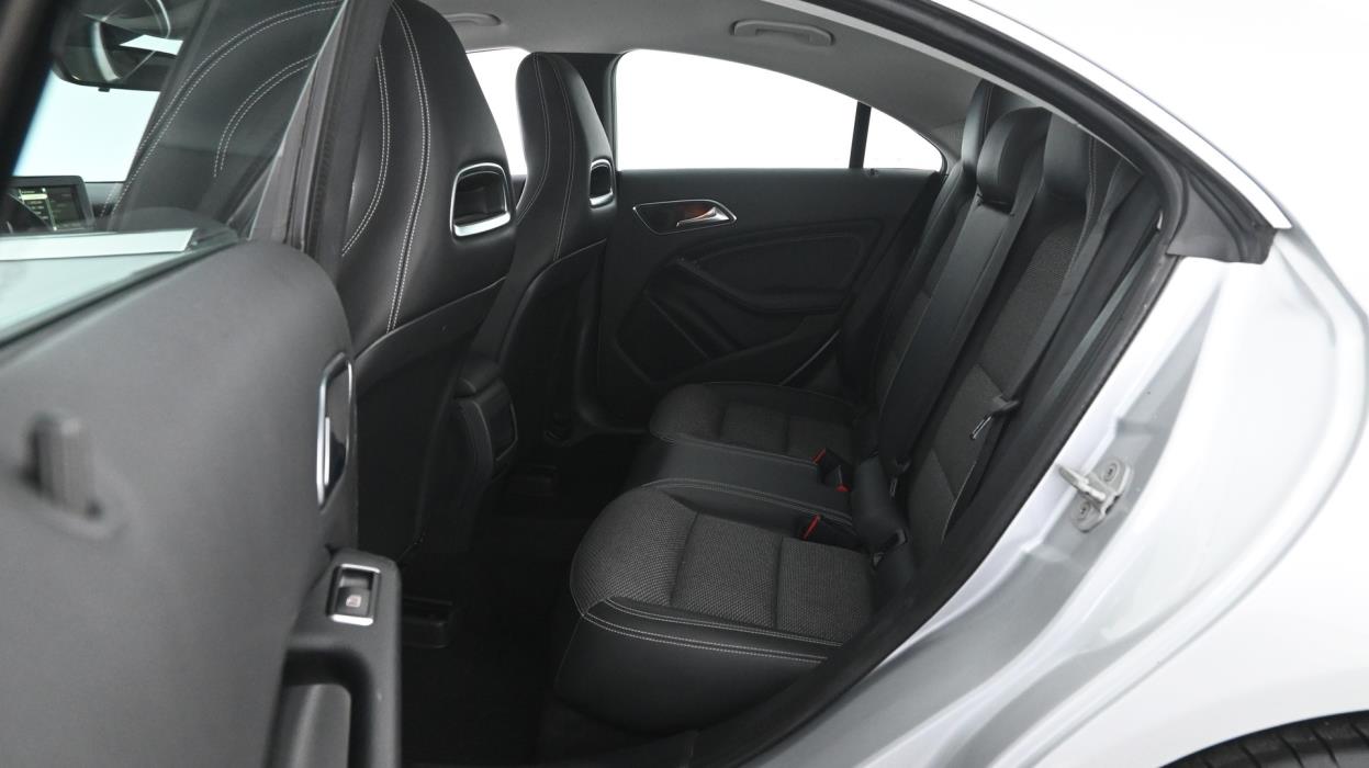 MERCEDES-BENZ CLA 2013