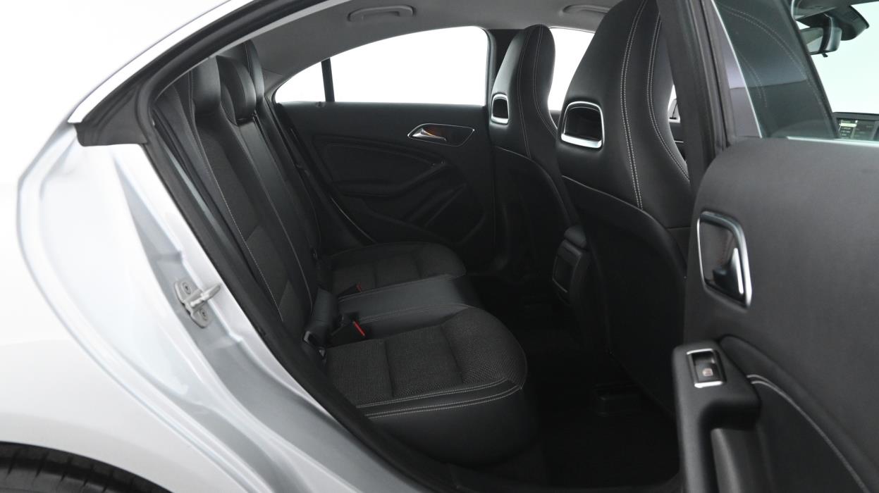 MERCEDES-BENZ CLA 2013