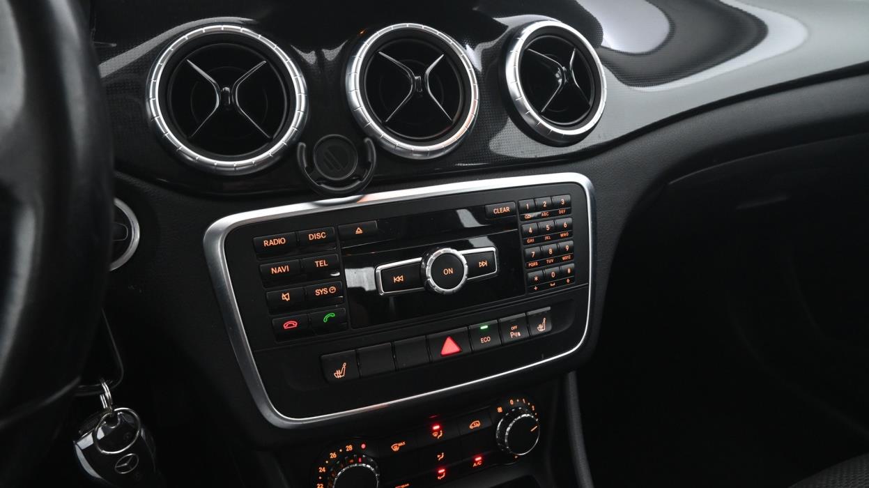 MERCEDES-BENZ CLA 2013