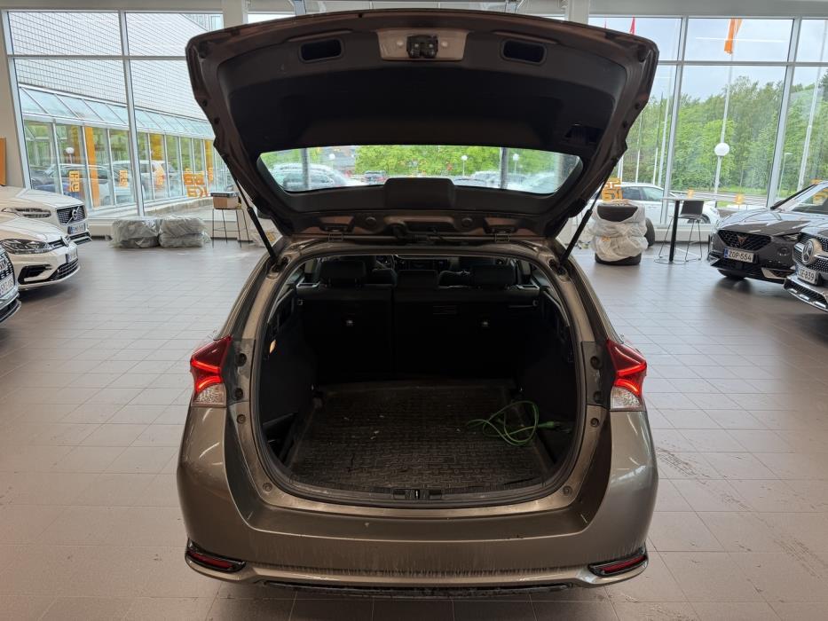 TOYOTA Auris 2017