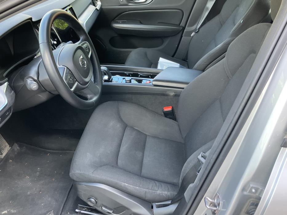 VOLVO V60 2022