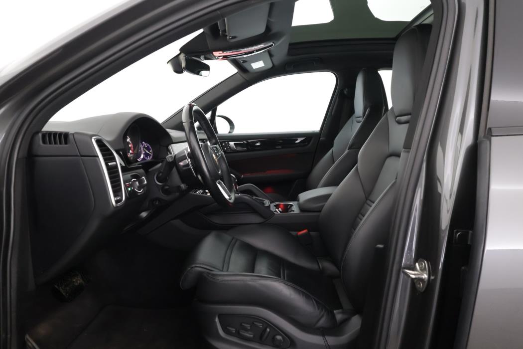 PORSCHE Cayenne 2022