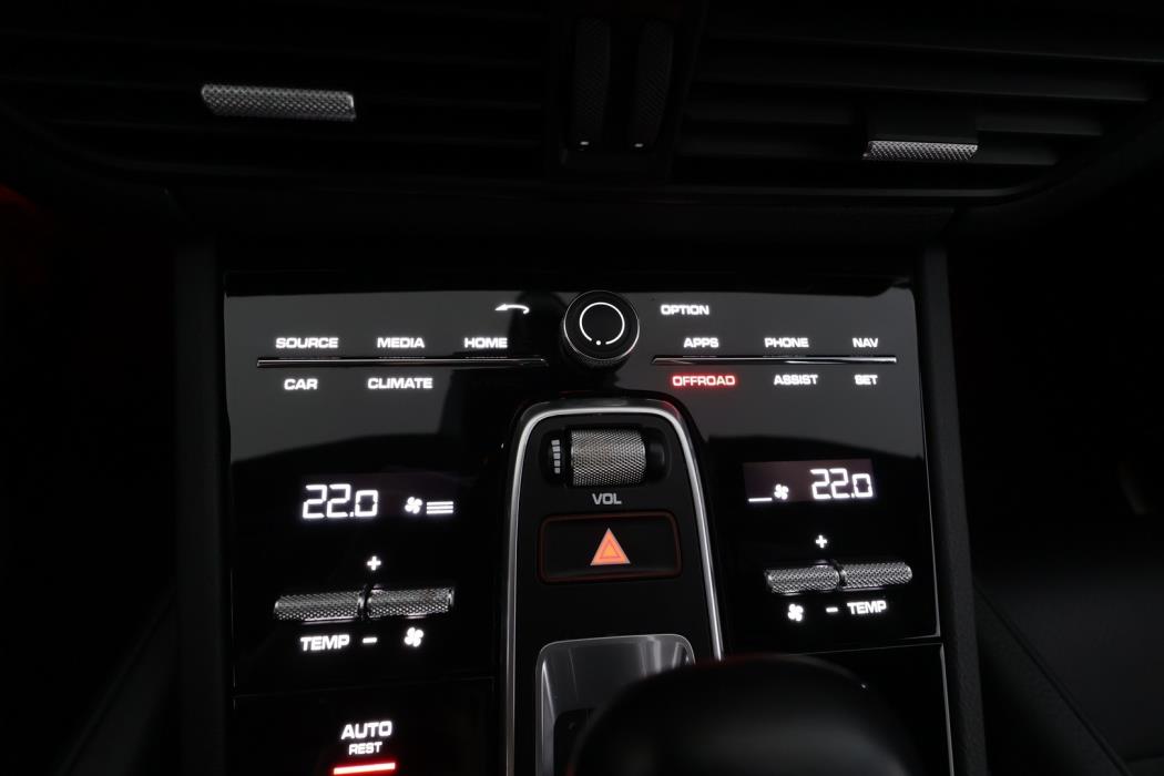 PORSCHE Cayenne 2022