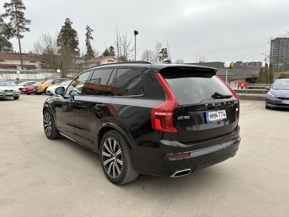 VOLVO XC90 2021