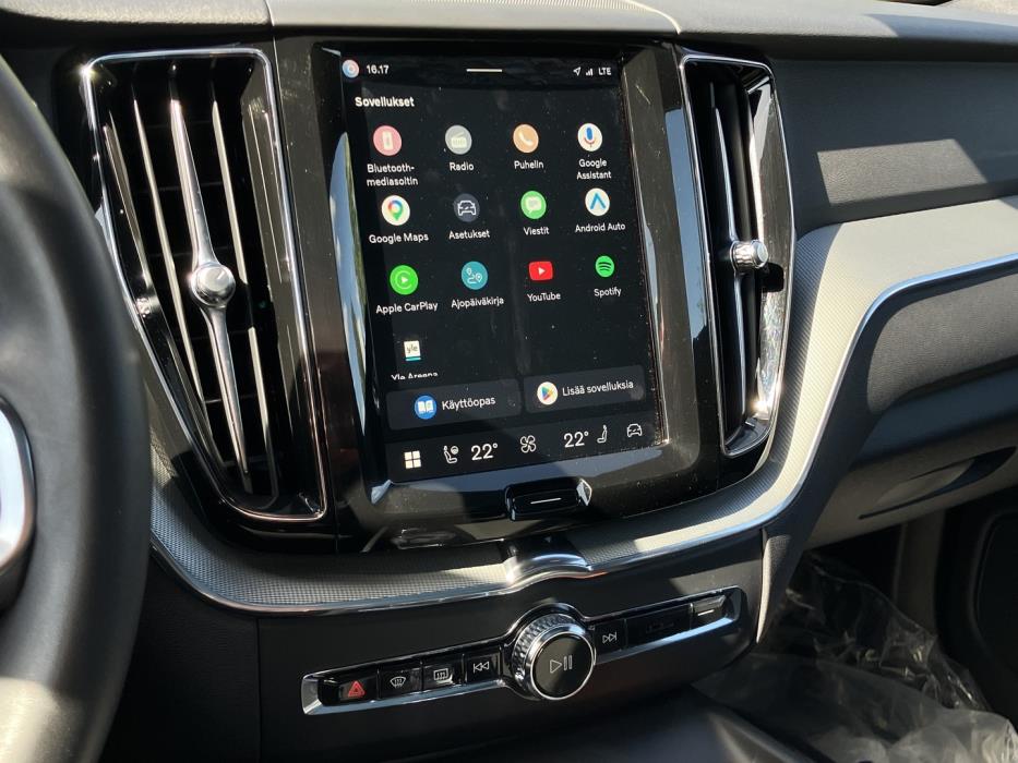 VOLVO XC60 2024