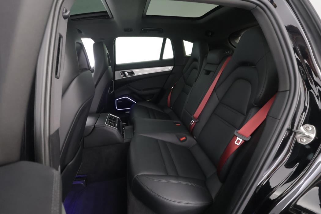 PORSCHE Panamera 2021