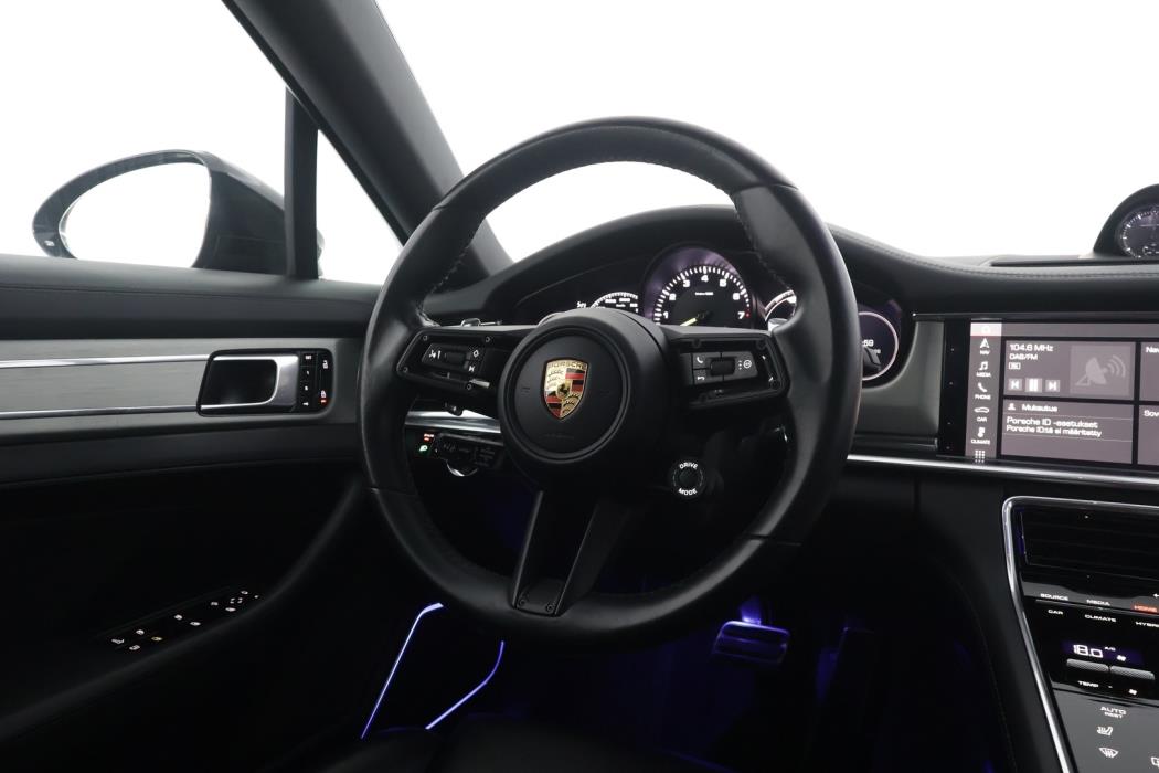 PORSCHE Panamera 2021