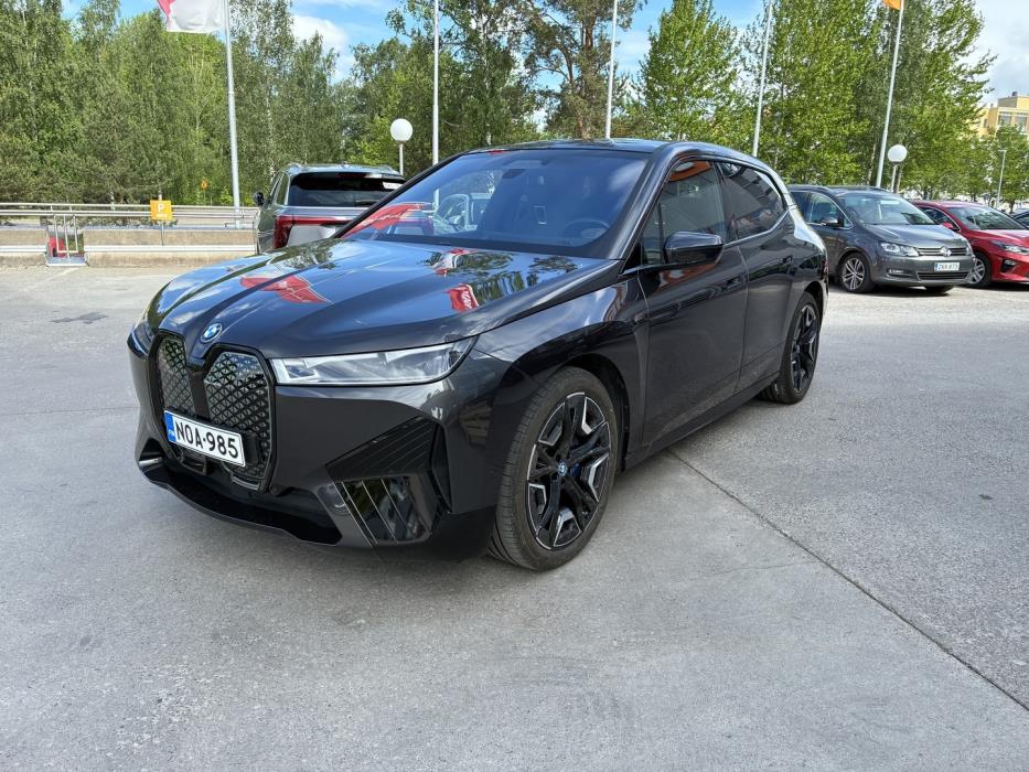 BMW IX M60 2023