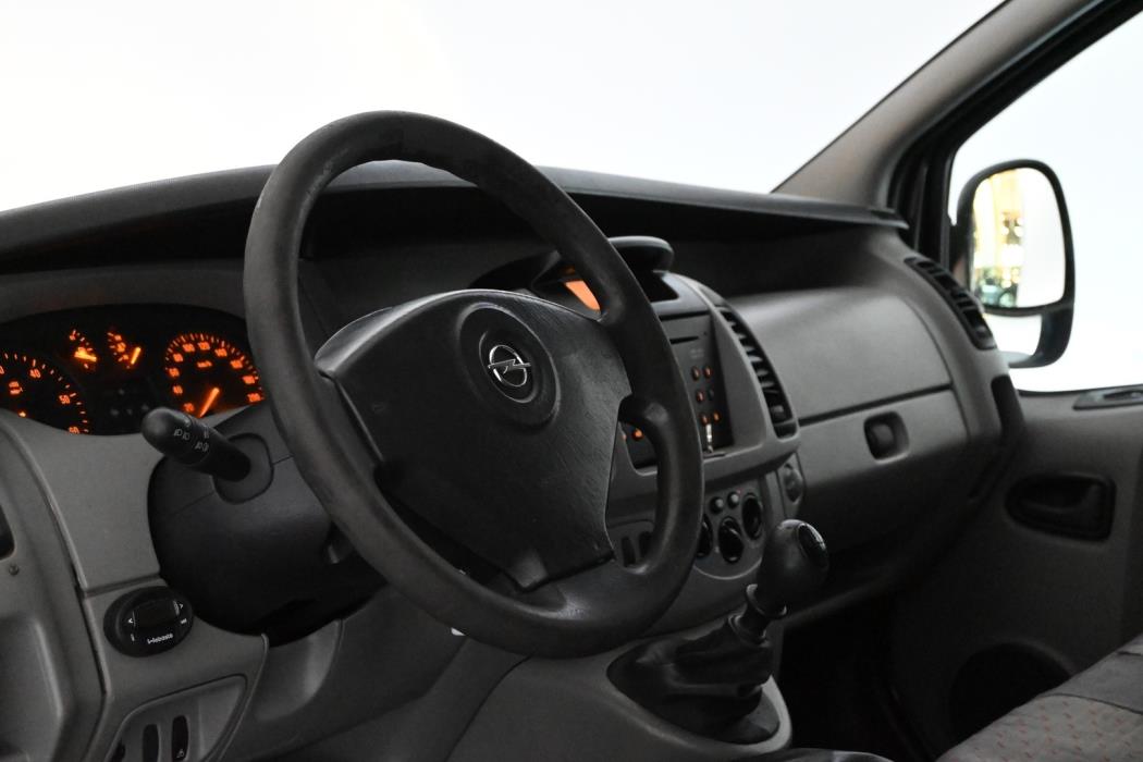 OPEL Vivaro 2005