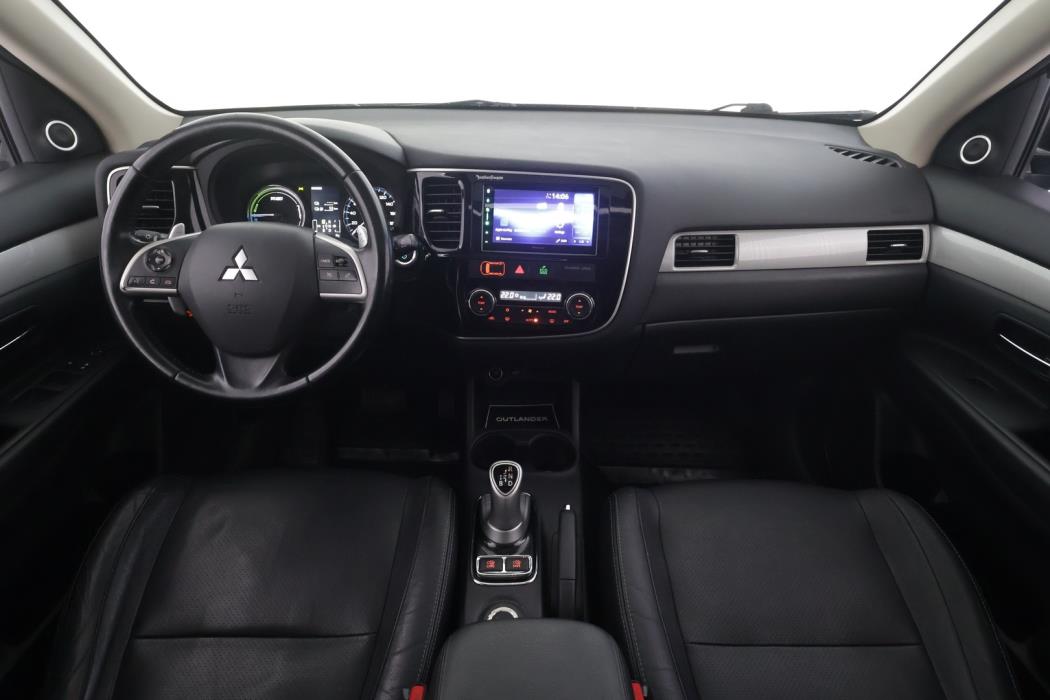 MITSUBISHI OUTLANDER PHEV 2014