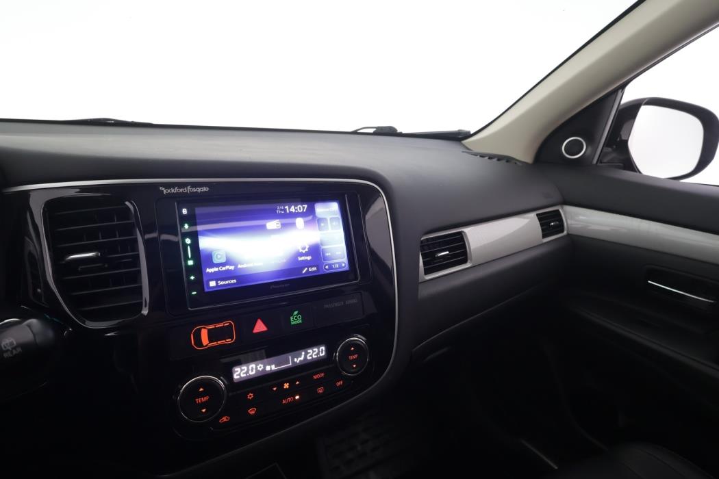 MITSUBISHI OUTLANDER PHEV 2014