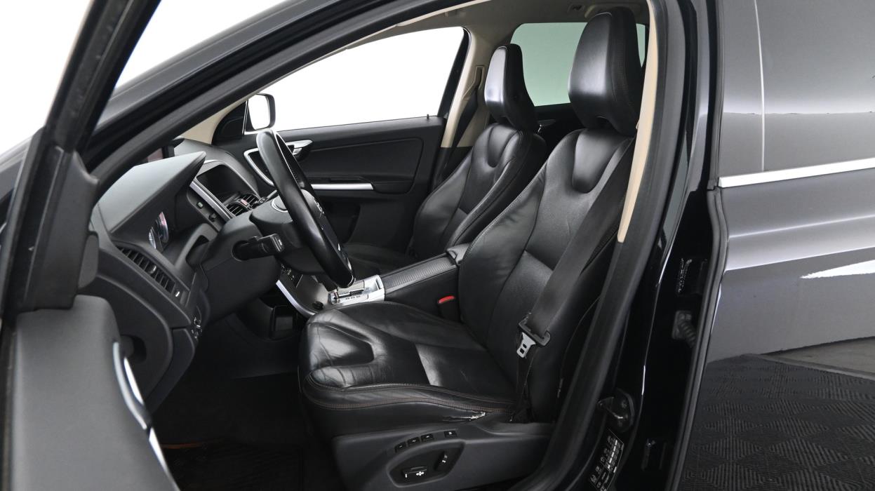 VOLVO XC60 2010