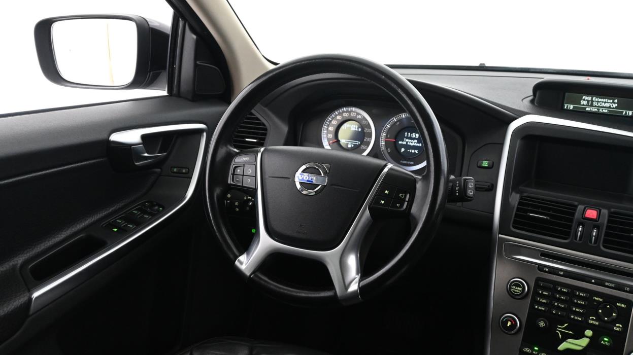 VOLVO XC60 2010