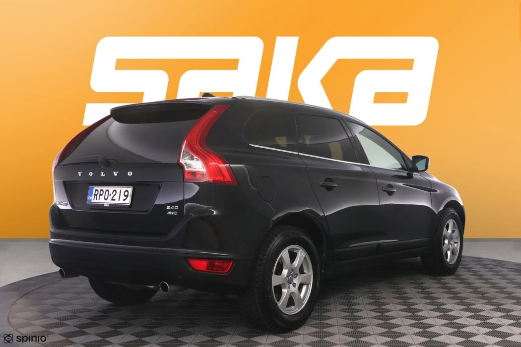 VOLVO XC60 2010