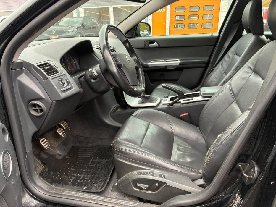 VOLVO V50 2012
