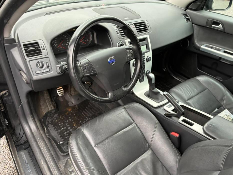 VOLVO V50 2012
