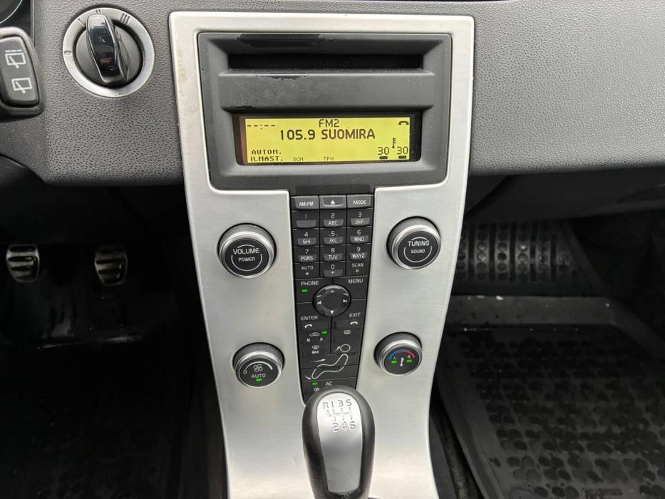 VOLVO V50 2012