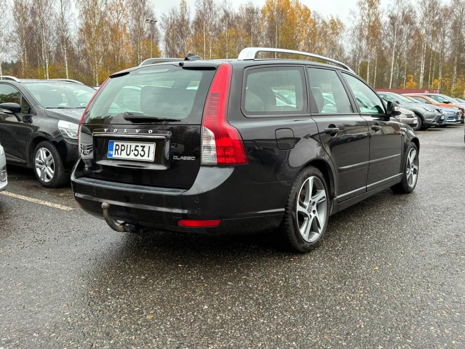 VOLVO V50 2012
