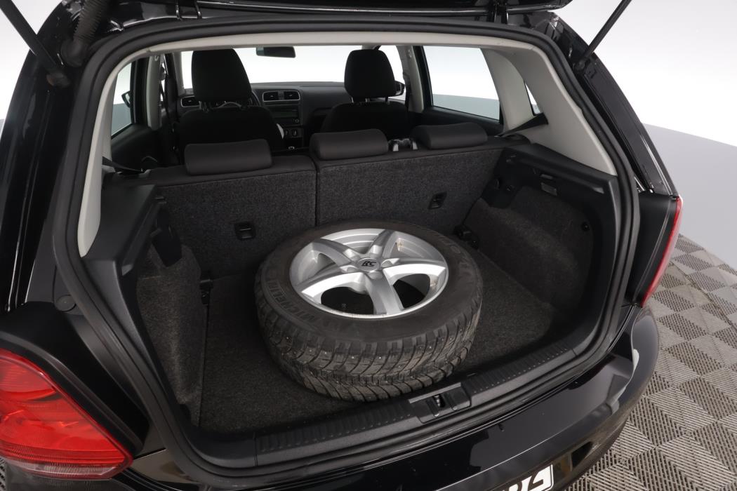 VOLKSWAGEN Polo 2010