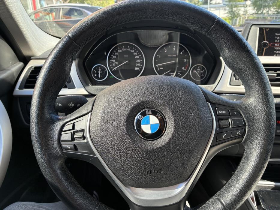 BMW 320 2014