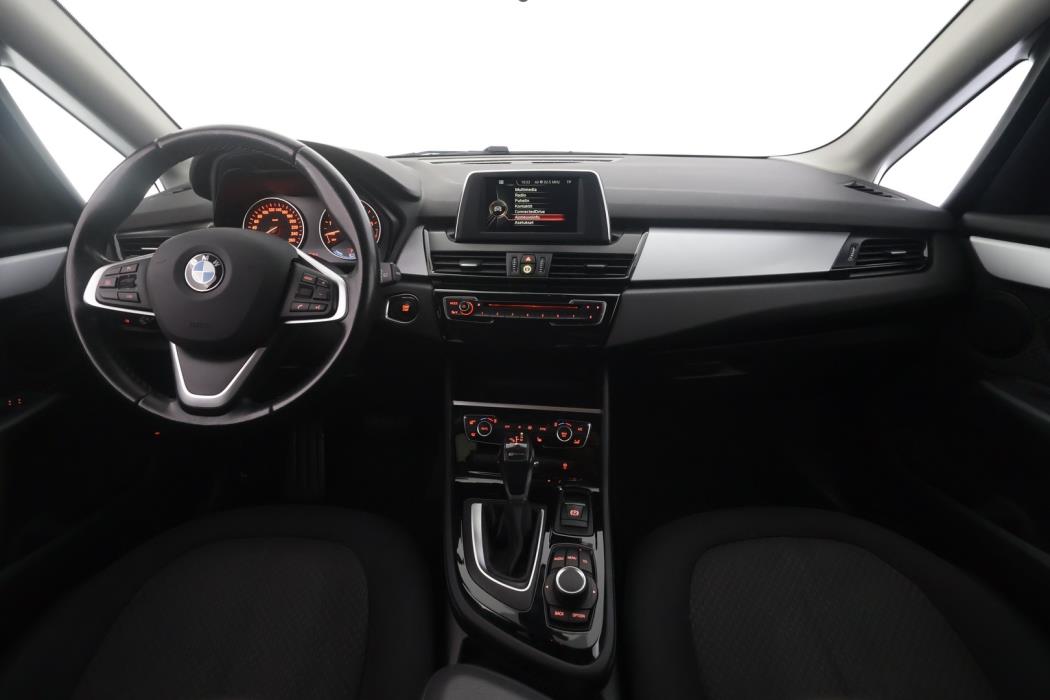 BMW 225 2017