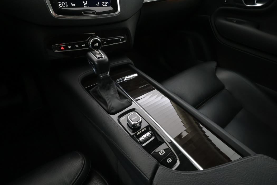 VOLVO XC90 2017