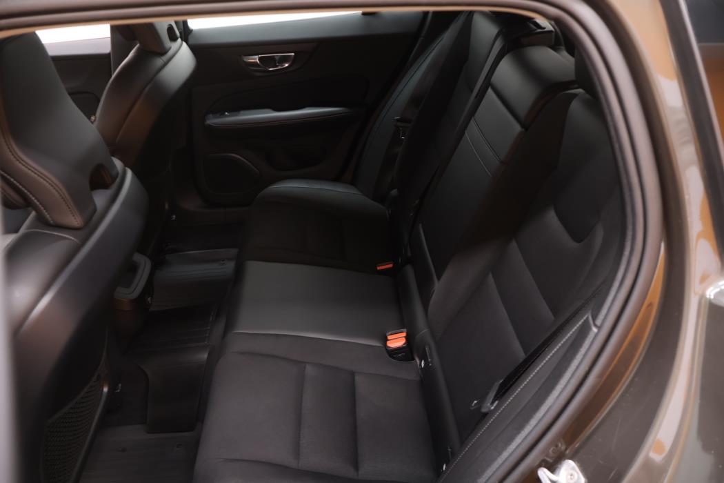 VOLVO V60 Cross Country 2019