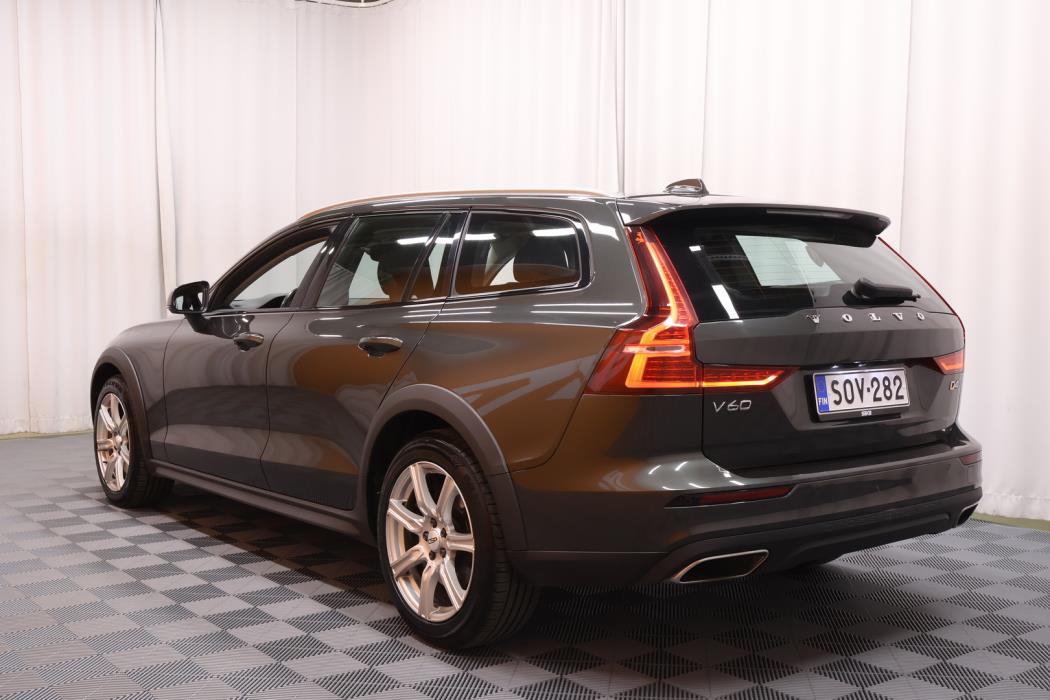 VOLVO V60 Cross Country 2019