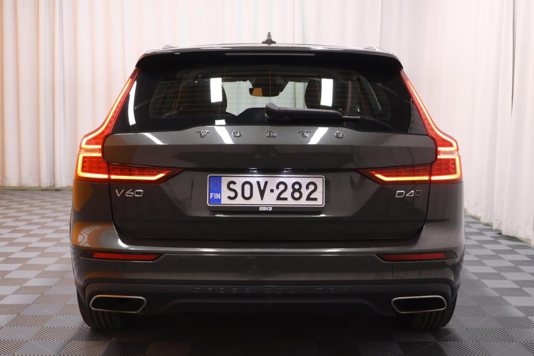 VOLVO V60 Cross Country 2019