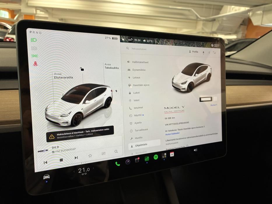 TESLA Model Y 2023