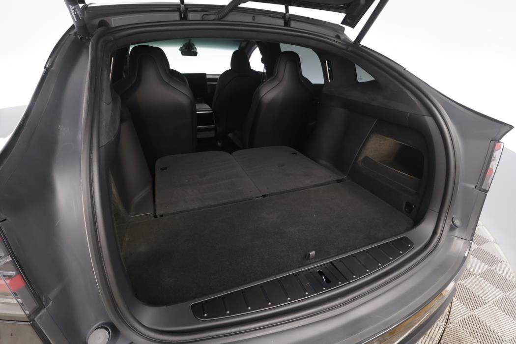 TESLA Model X 2023