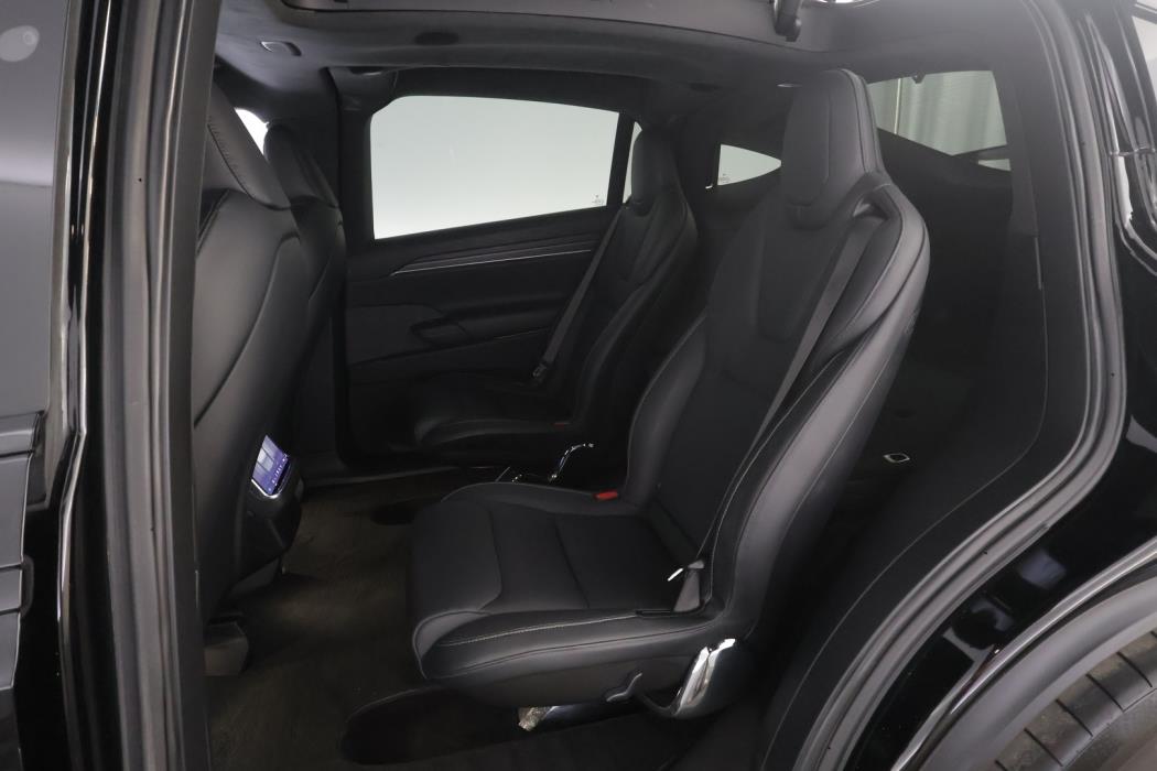 TESLA Model X 2023