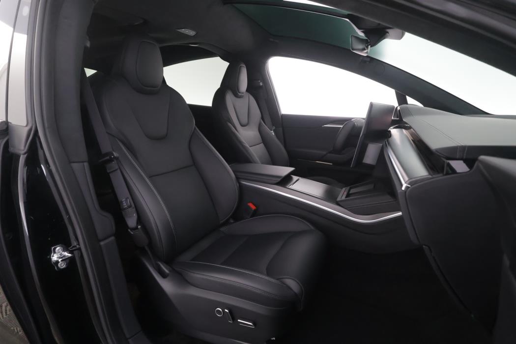 TESLA Model X 2023