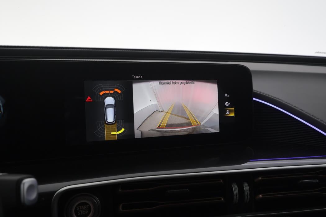 MERCEDES-BENZ EQC 2022