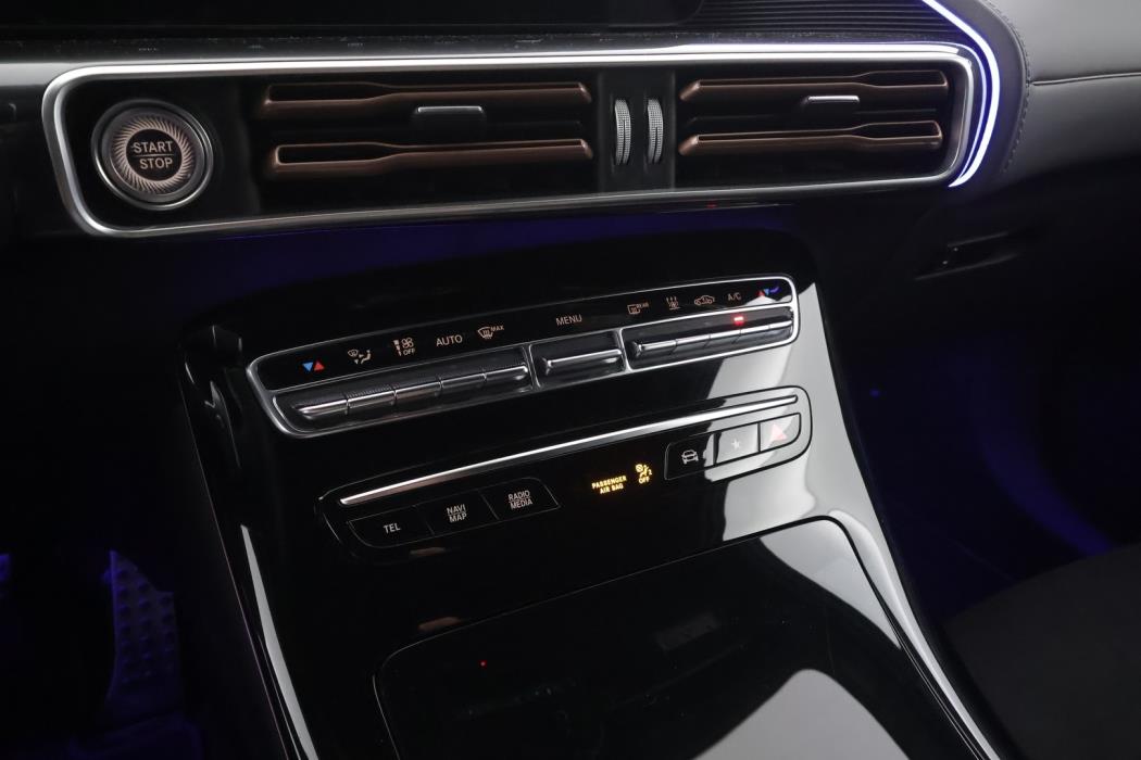 MERCEDES-BENZ EQC 2022