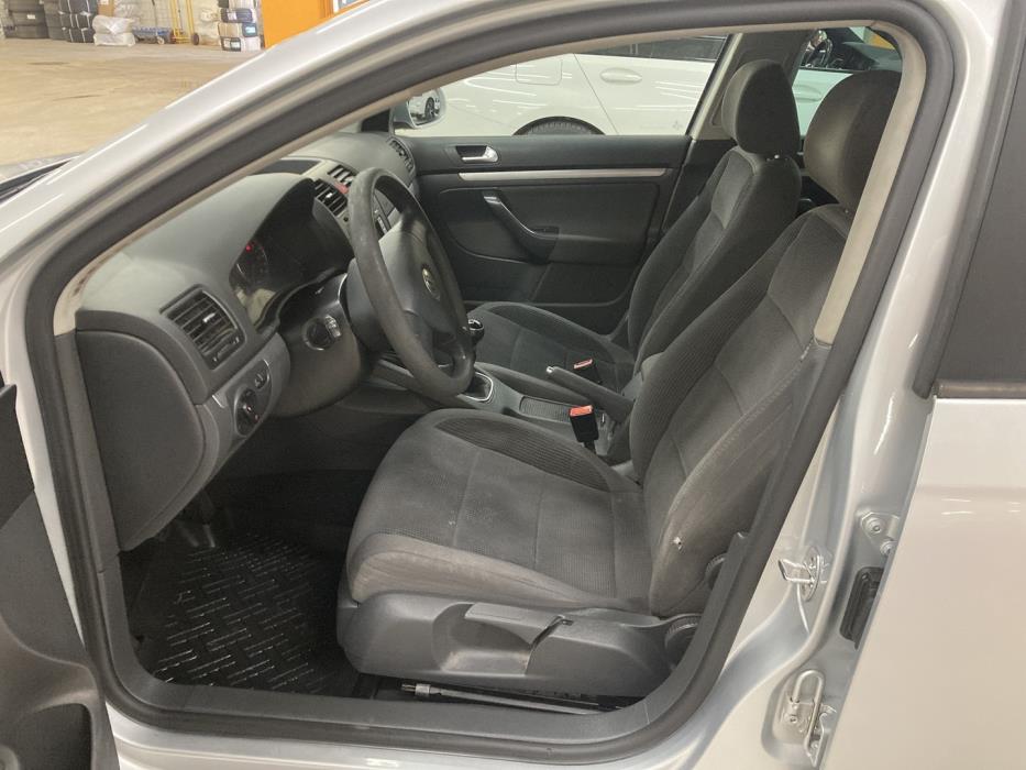 VOLKSWAGEN Golf 2008