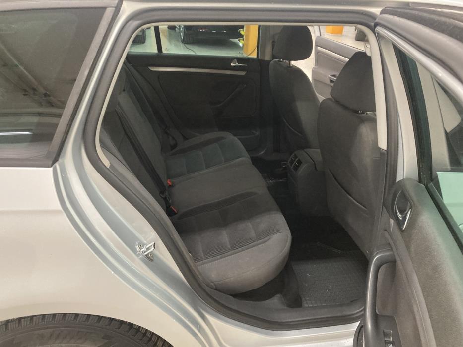 VOLKSWAGEN Golf 2008