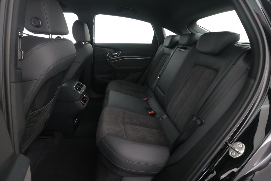 AUDI e-tron 2021